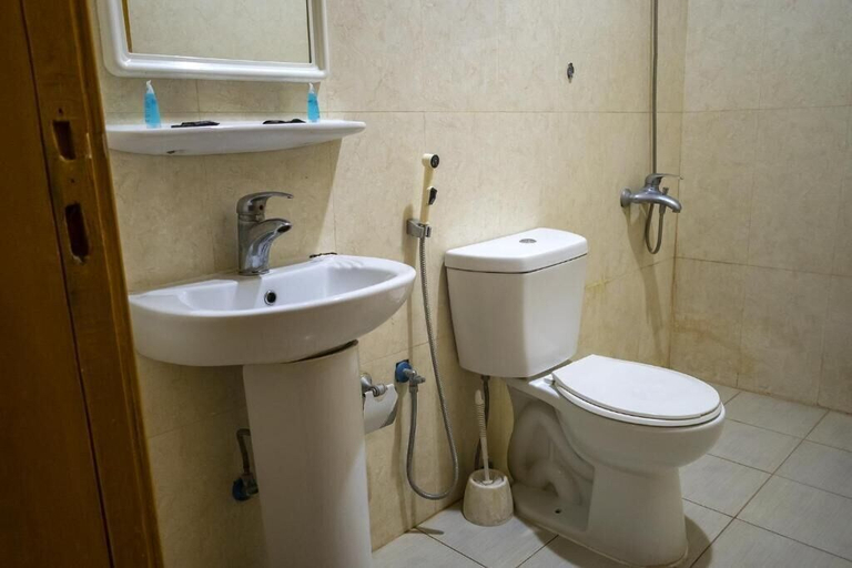 Bathroom 3, Quiet Rooms 1, Riyadh