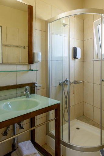 Bathroom 5, Hotel Theo, Crete