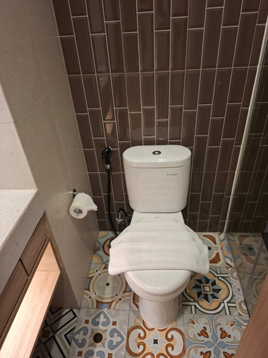 Bathroom 2, Kaloka City Hotel Bima, Bima