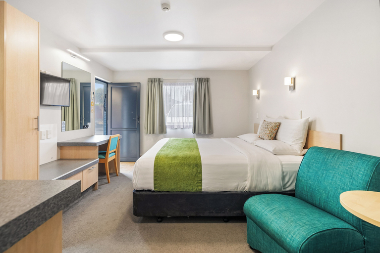 Bedroom 2, Bella Vista Motel Whangarei, Whangarei