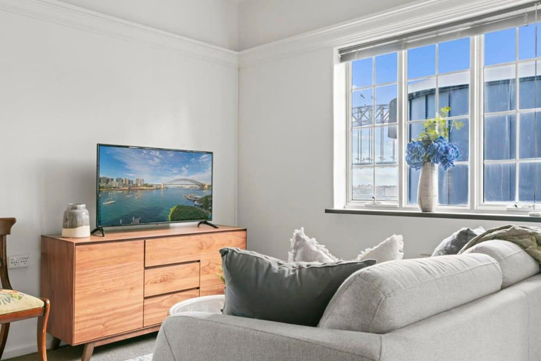 Others 2, Lovely Apartment with Spectacular Views!, Sydney