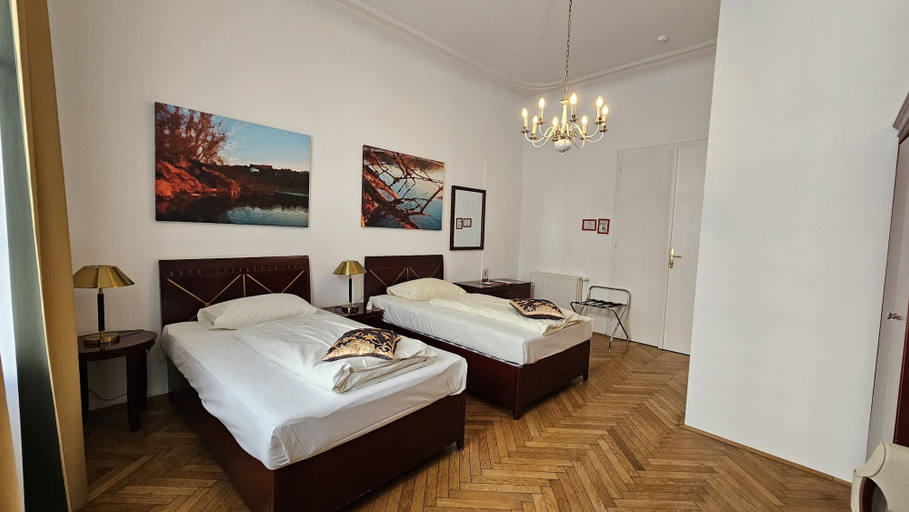 Bedroom 3, Hotel Pension Museum, Wien