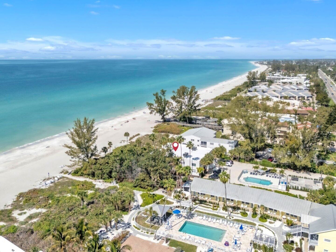Beach 3, Sea Club 3 Unit 2 1 Bedroom Home, Manatee