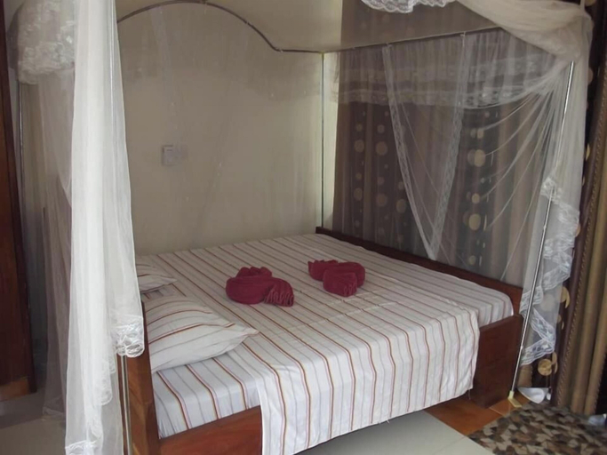 Bedroom 3, Peacock Park Hotel Ukunda, Msambweni