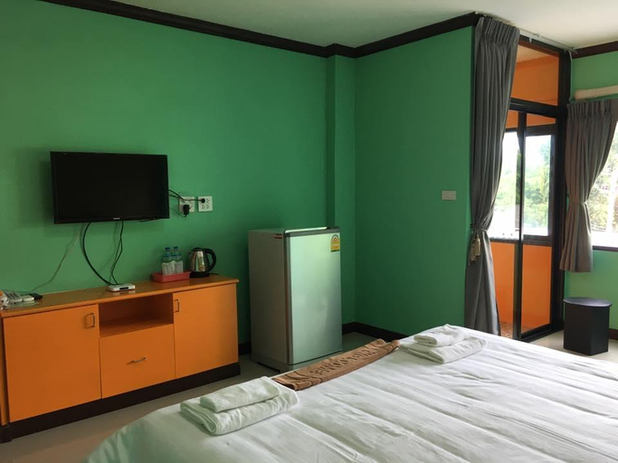 Bedroom 4, The Green Hotel, Rasi Salai