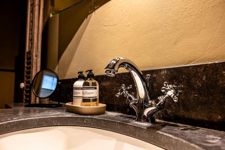 Bathroom 3, B&B Sapere, Limburg