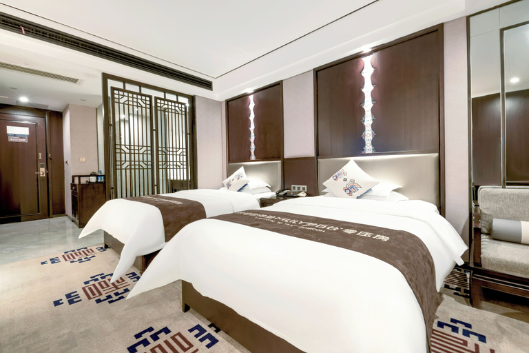 Room 3, Tianmen Summit Hotel, Zhangjiajie