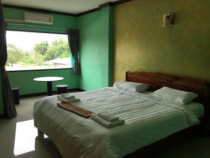 Bedroom 3, The Green Hotel, Rasi Salai