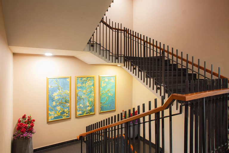 4, Casa Reina Luxury Apartment, Lahore