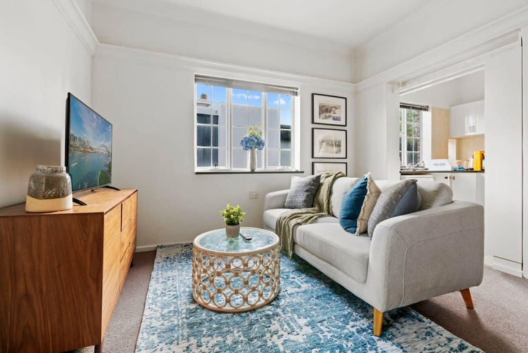 Others 3, Lovely Apartment with Spectacular Views!, Sydney