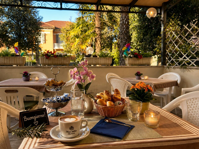Food & Drinks 5, Hotel Villa Pina, Ancona