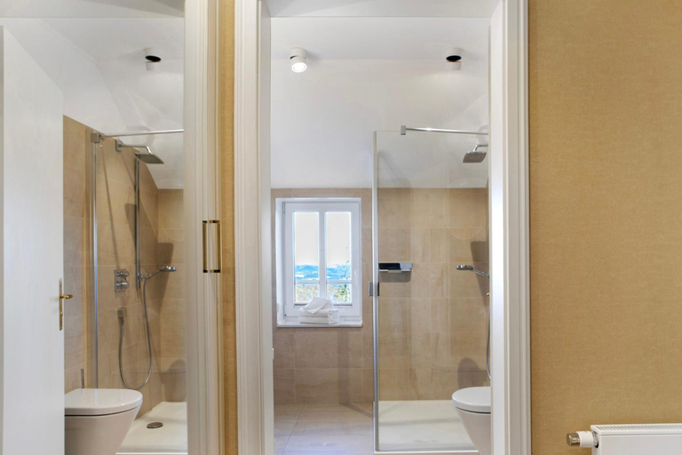 Bathroom 3, Kurhaus Masserberg, Hildburghausen
