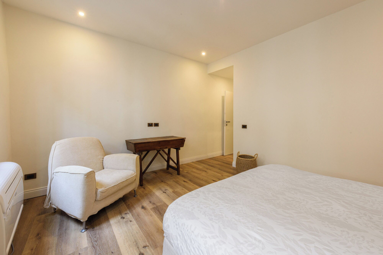 Bedroom 2, Fiammetta by MMega, Florence