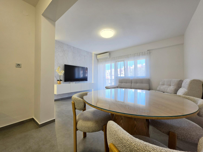 Others 4, Apartments Ave, Podstrana