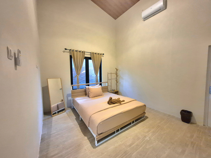 Others 3, Villa Bangunjiwo by Yustien (Entire House 4 Beds), Bantul