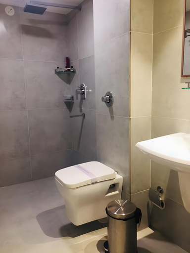 Bathroom 4, juSTa Rangers Munnar, Idukki