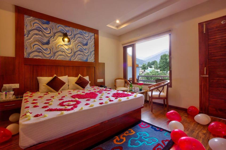 Bedroom 3, Hotel Aalishan Aashiyana, Kullu