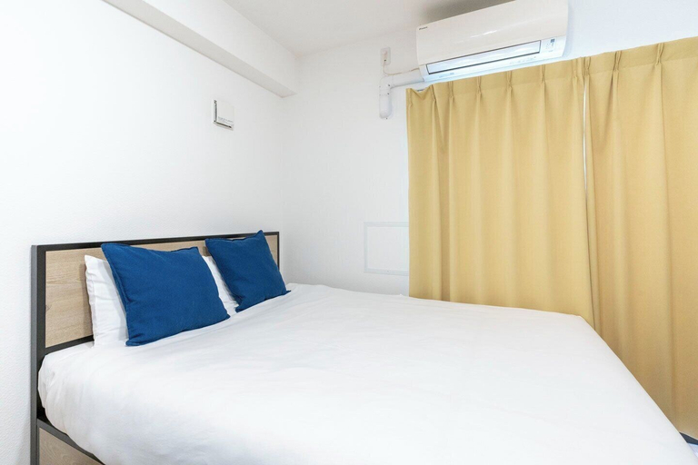 Room 5, Anri Kitazume, Osaka