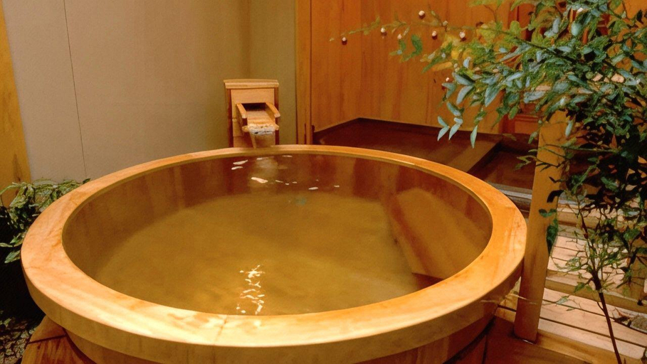 Bathroom 4, Kaike Shogetsu, Sakaiminato