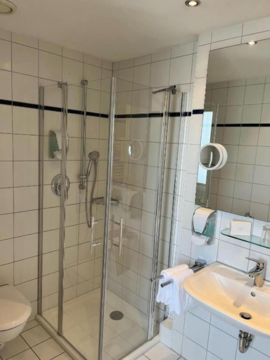 Bathroom 5, Fichtelgebirgshof, Kulmbach