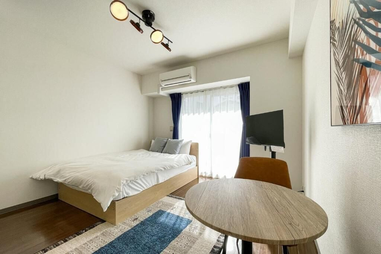 Room 2, Shin-Umeda Central Hills, Osaka