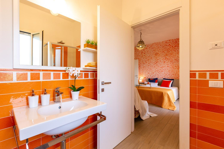 Bathroom, IL NOCCIOLO 12, Emma Villas, Livorno