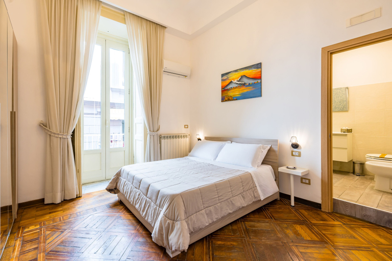 Room 5, Maison Gennaro - Naples Heritage Stay, Napoli
