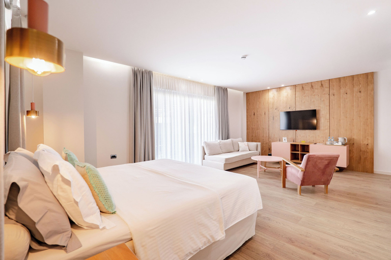 Bedroom 4, Glow Boutique Hotel & Suites, Sarandës