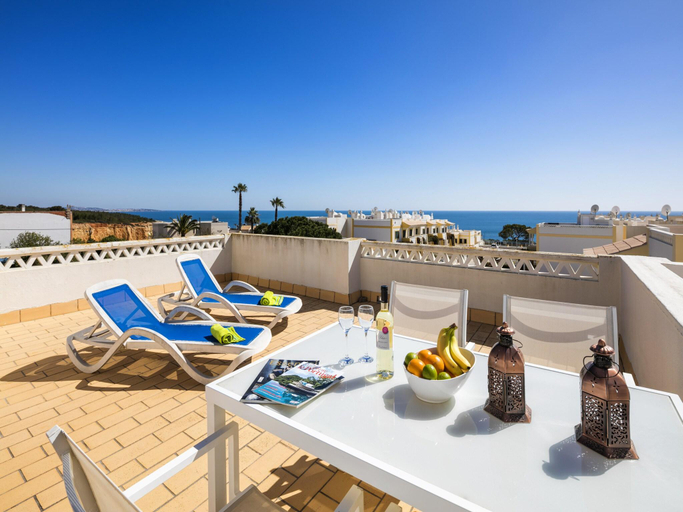 4, Apartment near Praia do Carvalho Beach, Lagoa
