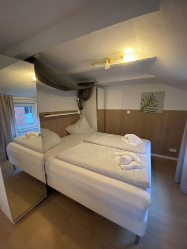 Bedroom 4, Ferienwohnungen in Bensersiel, Wittmund