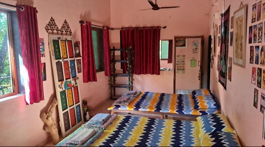 Bedroom 2, Bageecha B&B-Vaayu 🌬, Raigarh