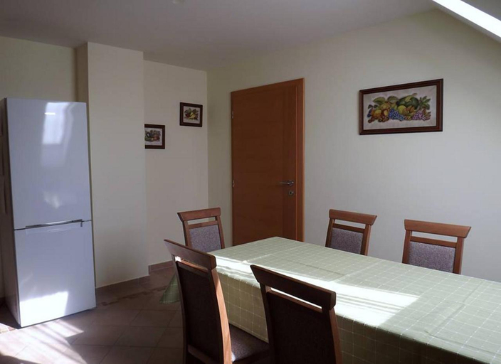 Others 5, Vad-Virag Vendeghaz, Sopron-Fertőd