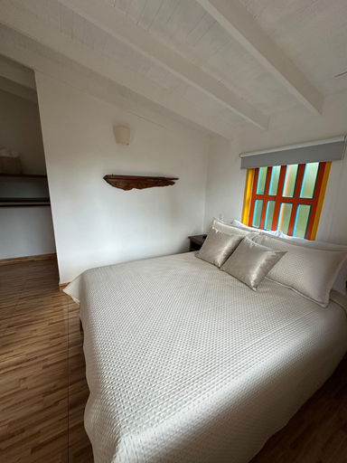 Bedroom 4, Hosteria El Paraiso, Jardín