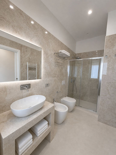 Bathroom 3, CD'A Guest Rooms, Napoli