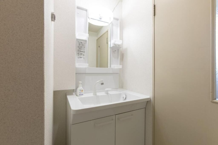 Bathroom 3, Sun Plaza Shitennoji, Osaka