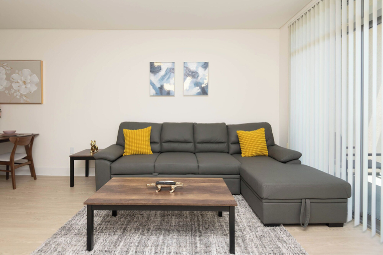 Living area, Private Suites Near LAX and SoFi Stadium, Los Angeles