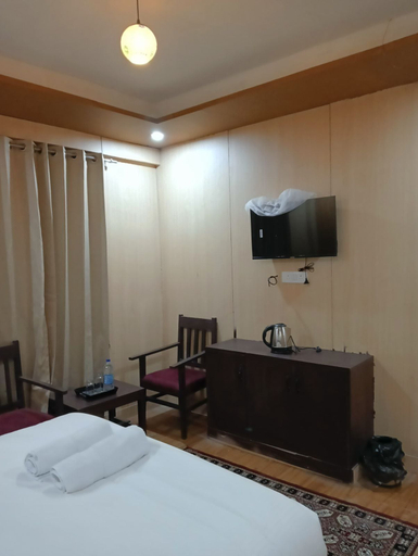 Room 5, Hotel Shree Jee Inn, Chamoli