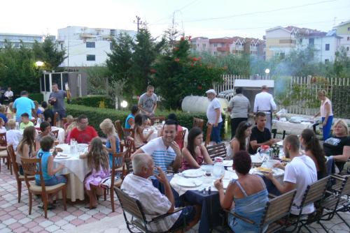 Others 4, Akropoli Hotel, Kavajës