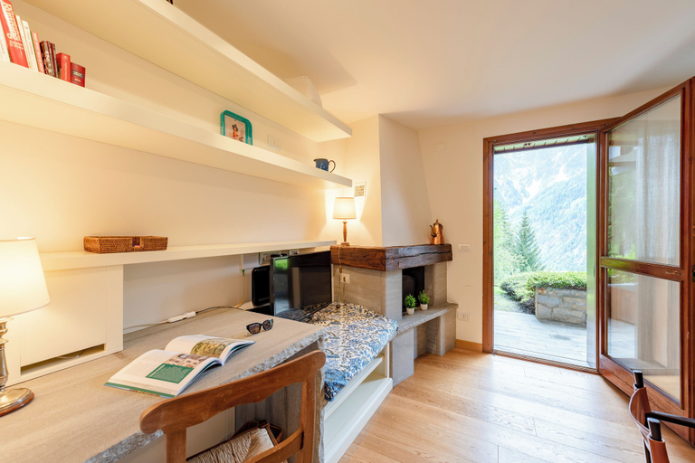 Interior 5, Plan Gorret Wonderful Apartment In Courmayeur, Aosta
