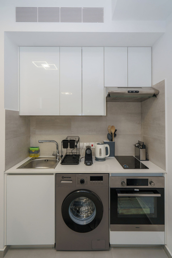 Private kitchen 2, Mackenzie Sea View Studio, Larnaca
