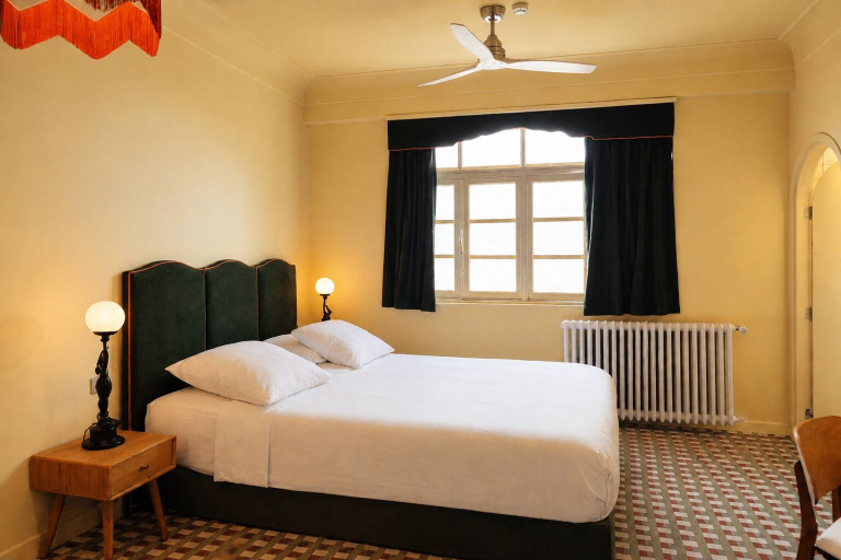 Bedroom 5, Latroupe Hotel Le Berger., Bruxelles