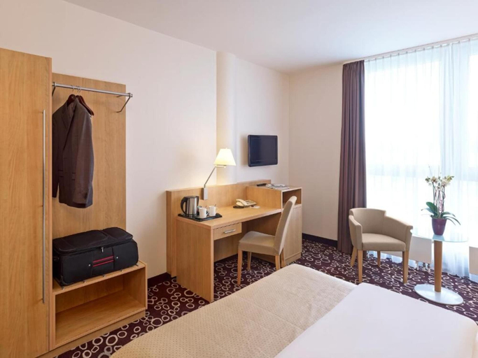 Bedroom 2, Mercure Hotel Dortmund City, Dortmund