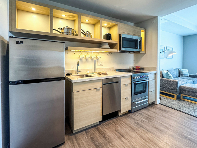Private kitchen 4, Towneplace Suites By Marriott Ridgecrest, Kern