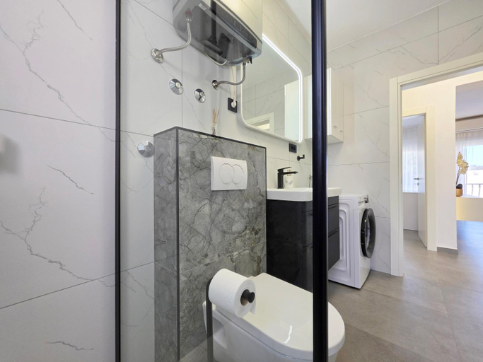 Bathroom 3, Apartments Ave, Podstrana