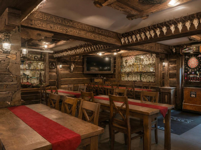 Food & Drinks 5, Dworek Mysliwski Hubert, Tatra