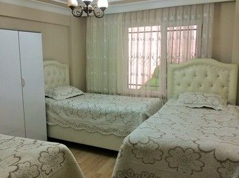 Others 2, Yılmaz Apart, Fatih