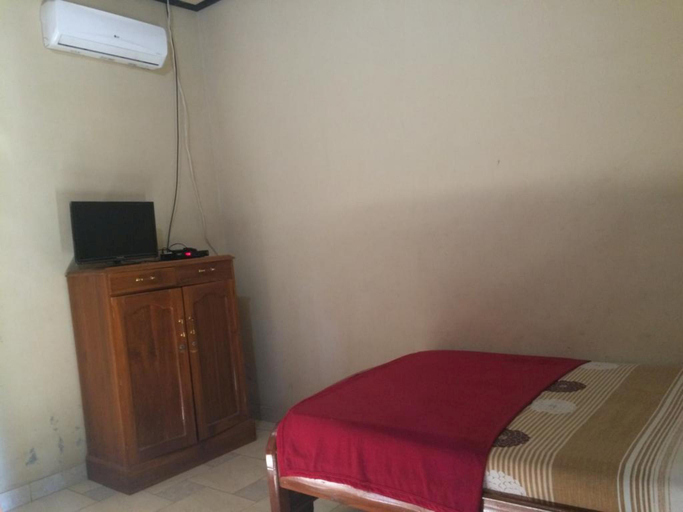 Others 3, Ray Homestay, Klungkung