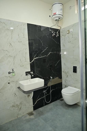 Others 5, Hotel Green Crystal, Raipur