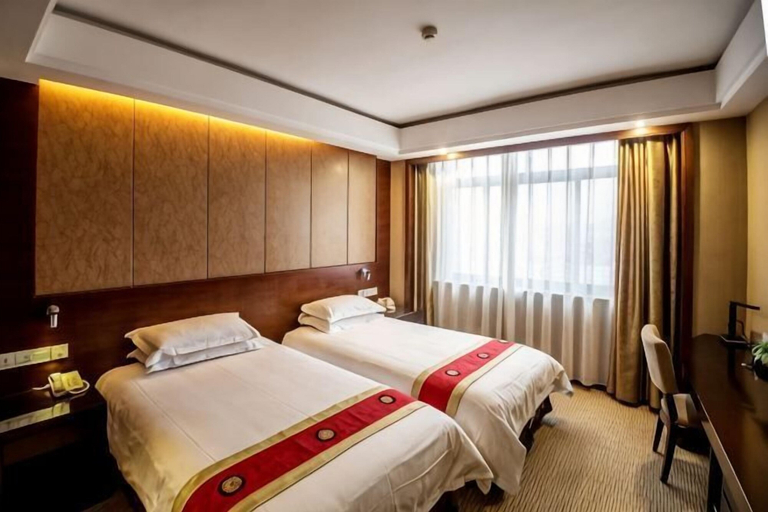 Bedroom 5, Quanzhou Longshi Hotel, Guilin