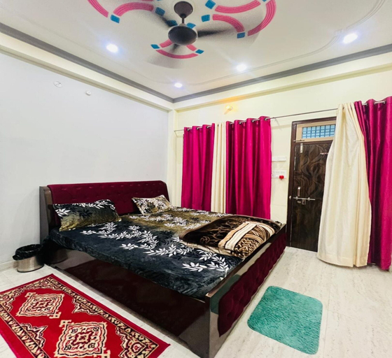 Room 3, Vandana Palace, Faizabad